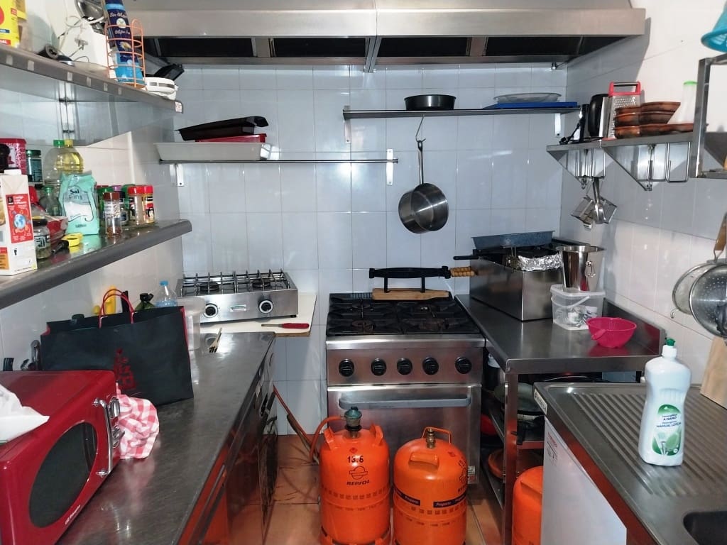 Restaurant/bar te koop in Fuengirola - € 54.950 (Ref: 9707798)