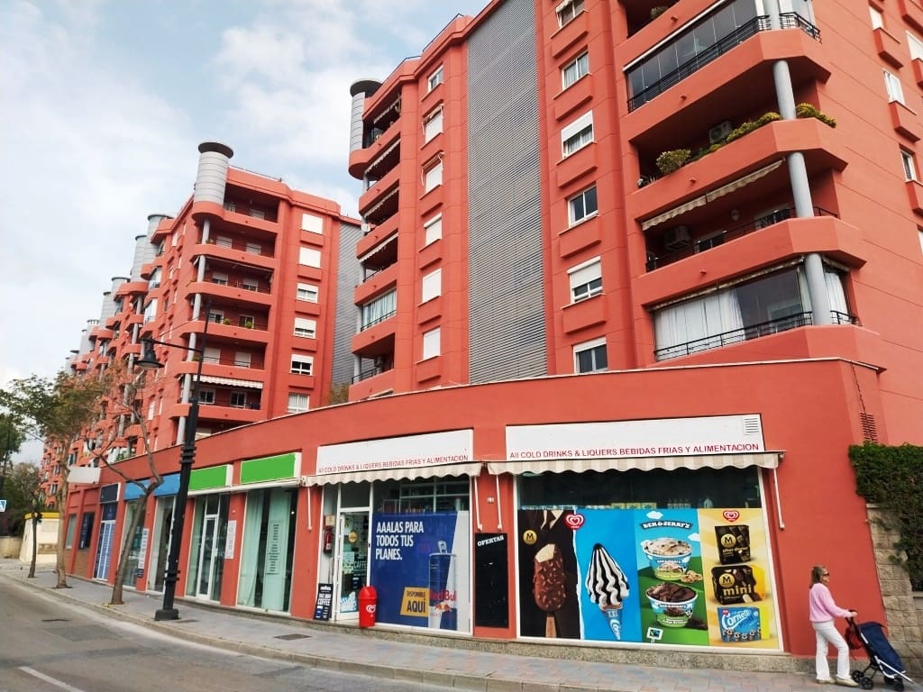 Negozio in vendita in Fuengirola - 29.950 € (Rif: 9713383)