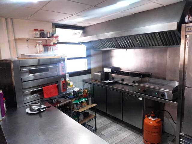 Restaurante/Bar para venda em Fuengirola - 209 950 € (Ref: 9715406)
