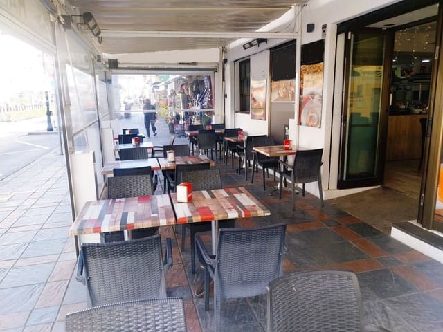Restaurante/Bar para venda em Fuengirola - 209 950 € (Ref: 9715406)