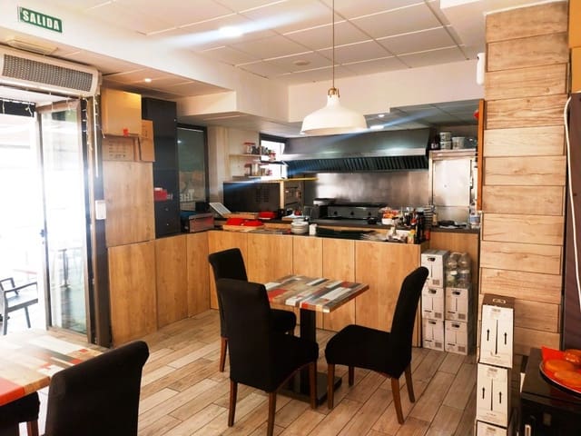 Restaurante/Bar para venda em Fuengirola - 209 950 € (Ref: 9715406)