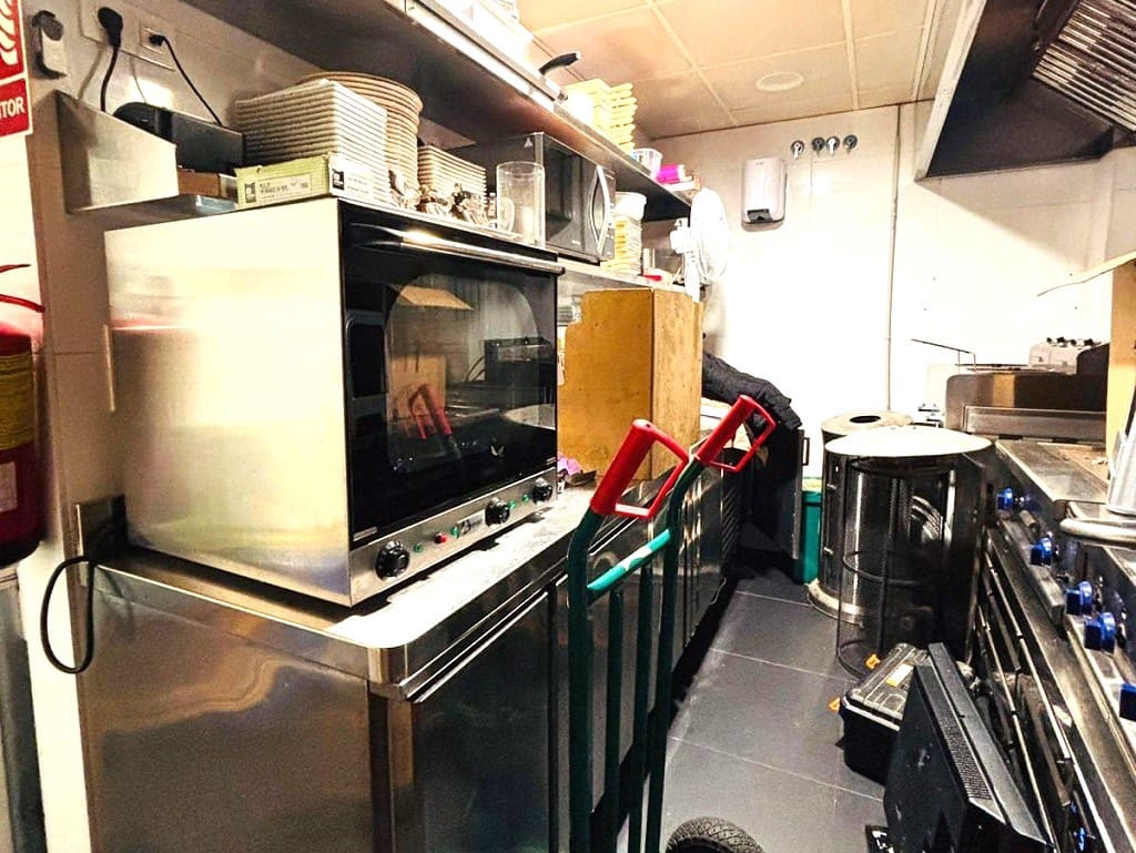 Restaurang/Bar till salu i Fuengirola - 350 000 € (Ref: 9715412)