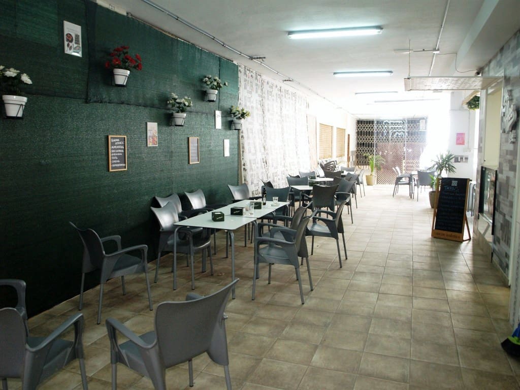 Restaurant/Bar til salgs i Fuengirola - € 24 950 (Ref: 9720280)