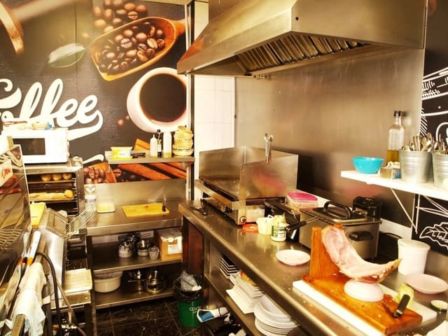 Restaurante/Bar para venda em Fuengirola - 24 950 € (Ref: 9720280)