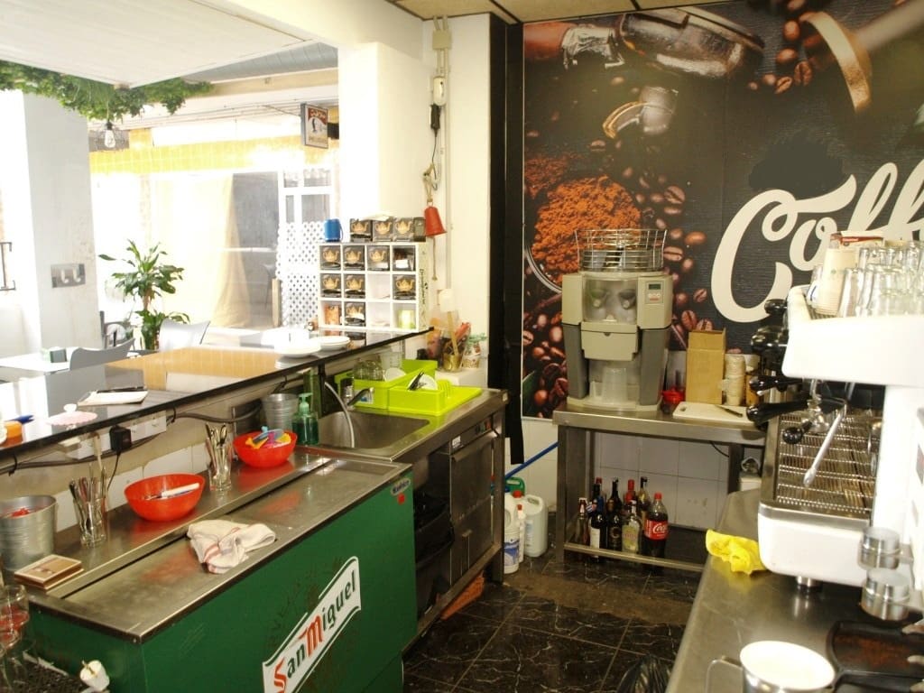 Restaurant/Bar til salgs i Fuengirola - € 24 950 (Ref: 9720280)