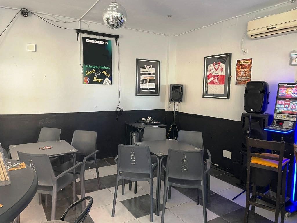 Bar/Restaurante en Benalmádena en venta - 29.950 € (Ref: 9737061)