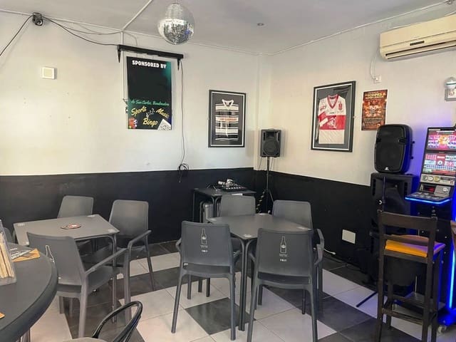 Bar/Restaurante en Benalmádena en venta - 29.950 € (Ref: 9737061)