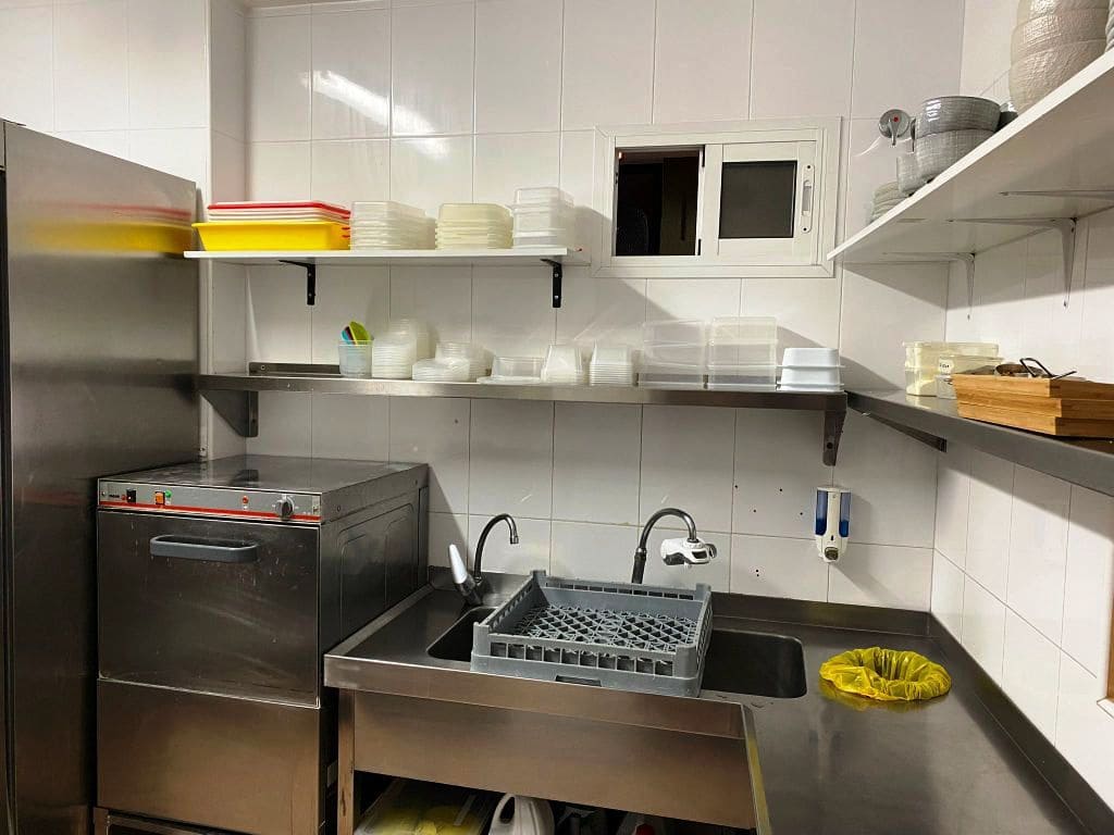 Restaurant/Bar for sale in Benalmadena - € 49,950 (Ref: 9759449)