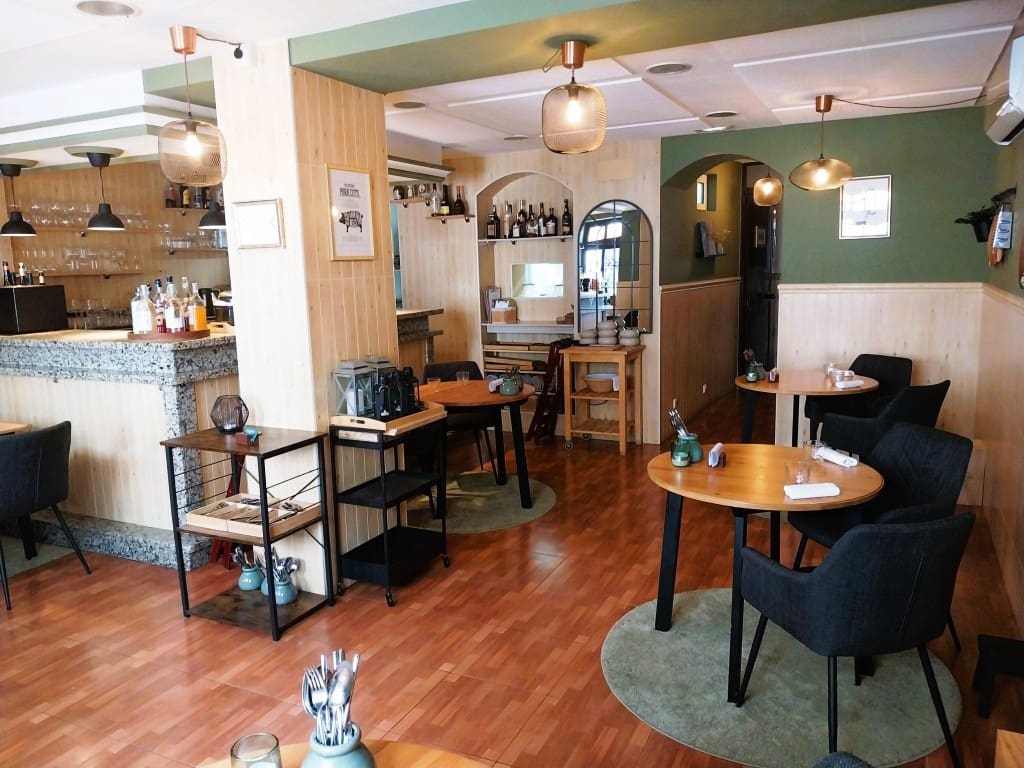 Restaurant/Bar for sale in Benalmadena - € 49,950 (Ref: 9759449)