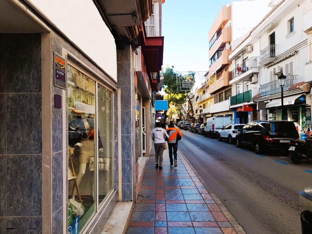 Butik till salu i Fuengirola - 64 950 € (Ref: 9775982)