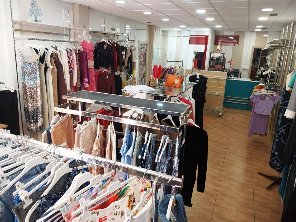 Butik till salu i Fuengirola - 64 950 € (Ref: 9775982)