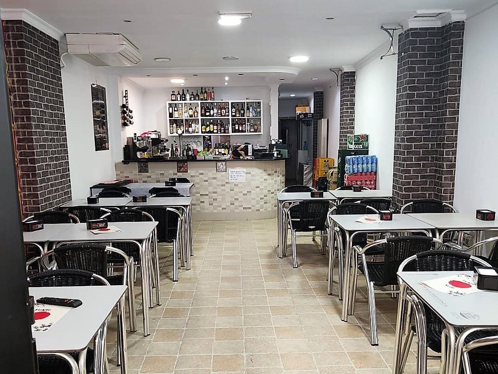 Restaurant/Bar til salgs i Fuengirola - € 44 950 (Ref: 9778878)