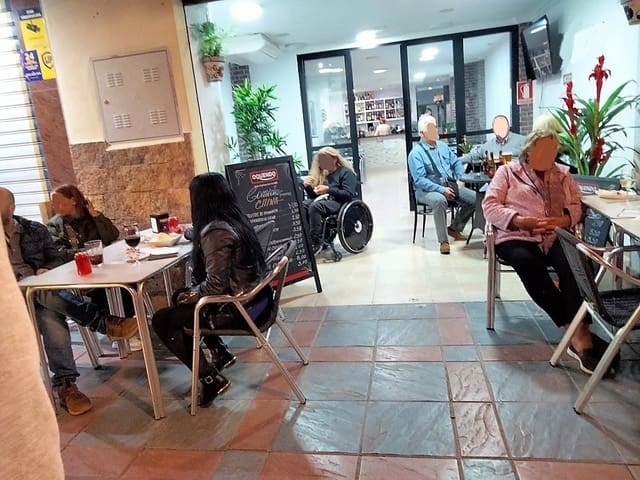 Restaurant/bar te koop in Los Boliches , Fuengirola - € 44.950 (Ref: 9778878)