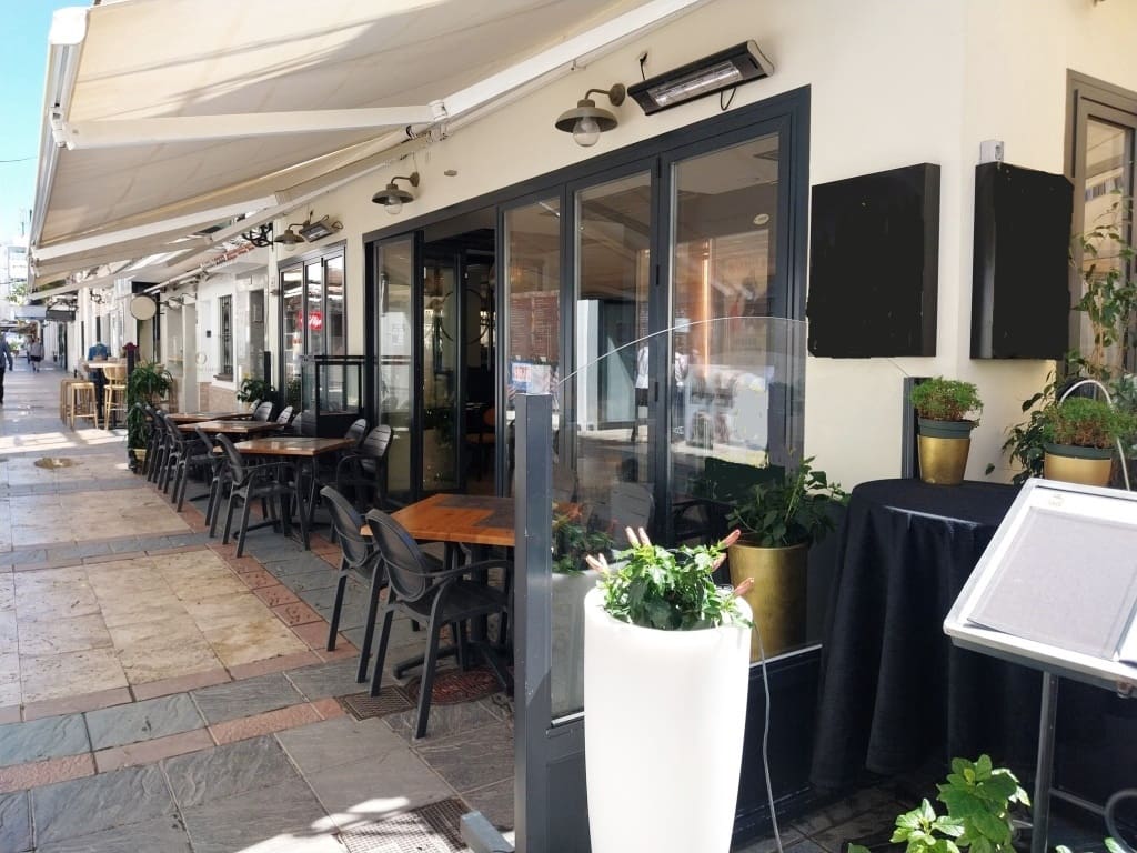 Restaurant/Bar til salgs i Fuengirola - € 280 000 (Ref: 9782008)