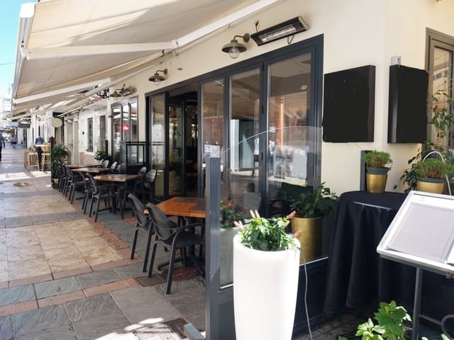 Restaurant/Bar til salgs i Fuengirola - € 280 000 (Ref: 9782008)