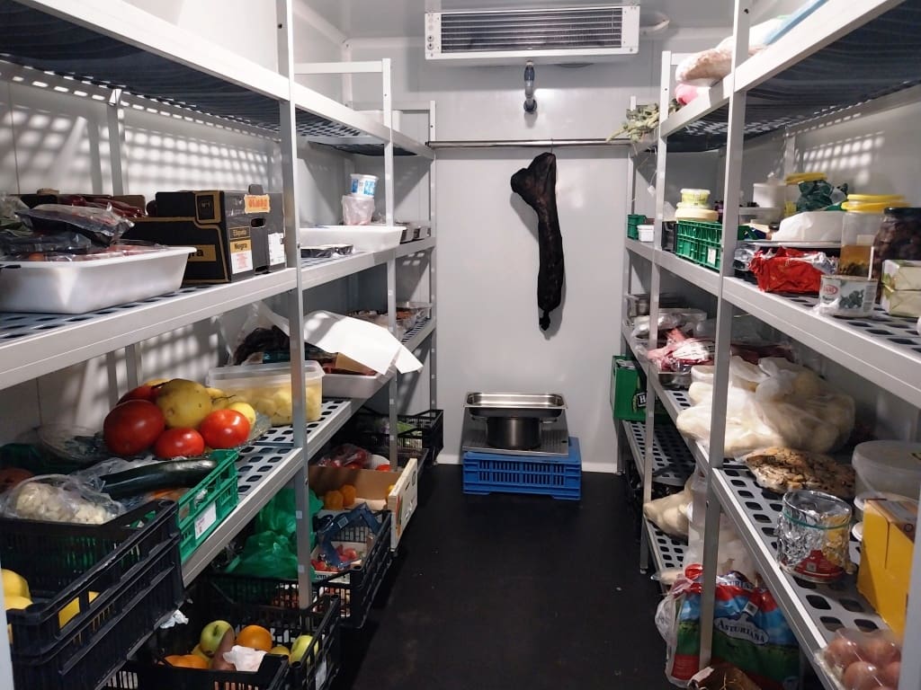 Restaurant/Bar til salgs i Fuengirola - € 280 000 (Ref: 9782008)