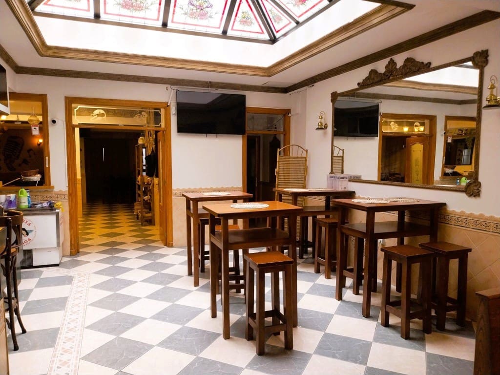 Ristorante/Bar in vendita in Fuengirola - 119.950 € (Rif: 9802872)