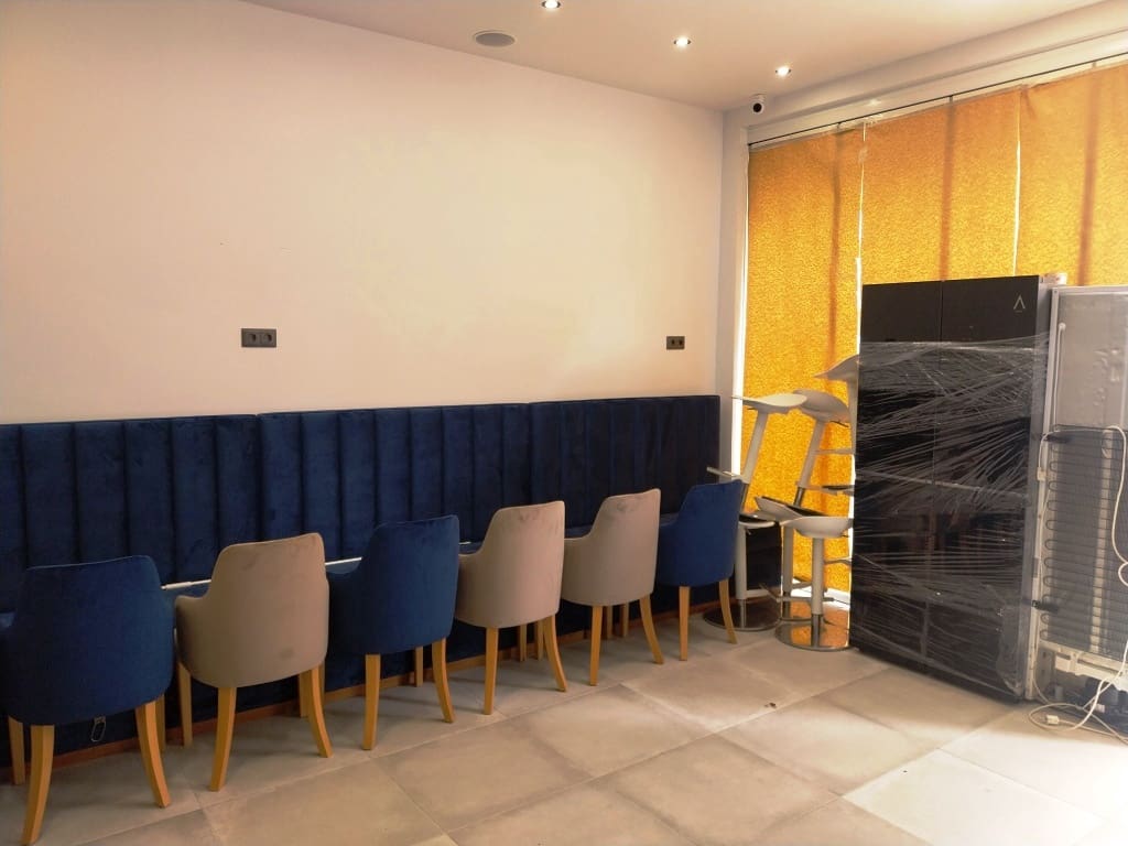 Ravintola/baari myytävänä paikassa Fuengirola - 129 950 € (Ref: 9806901)