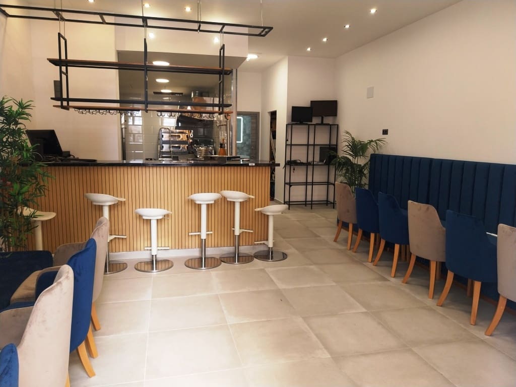 Ravintola/baari myytävänä paikassa Fuengirola - 129 950 € (Ref: 9806901)