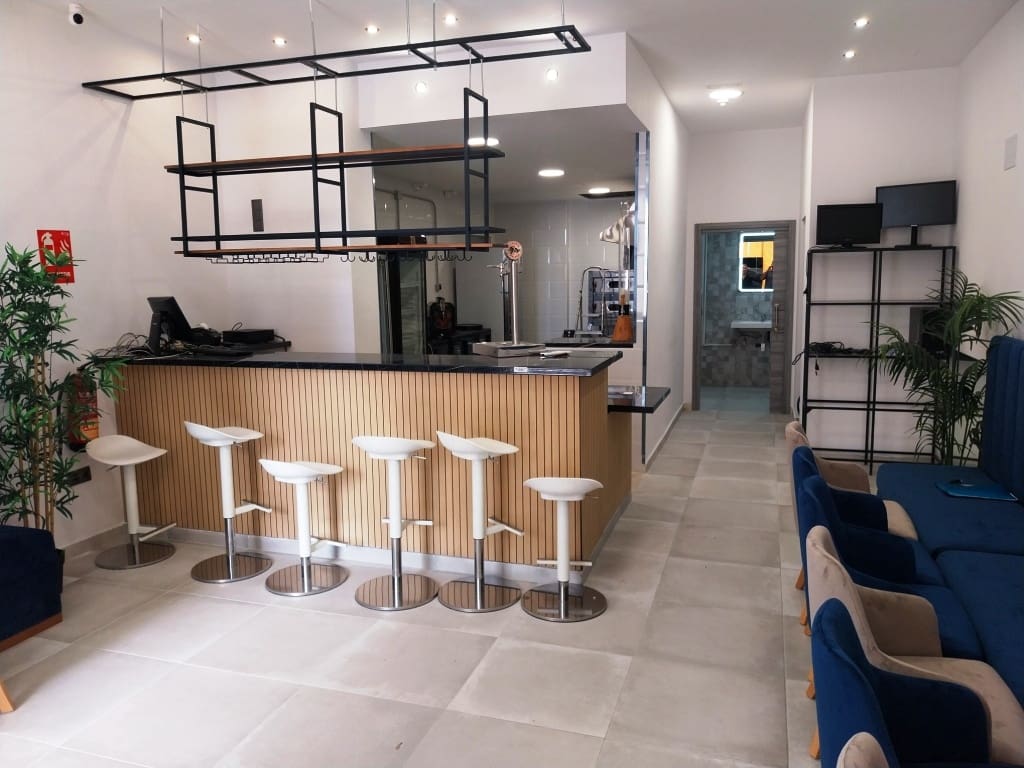 Ravintola/baari myytävänä paikassa Fuengirola - 129 950 € (Ref: 9806901)