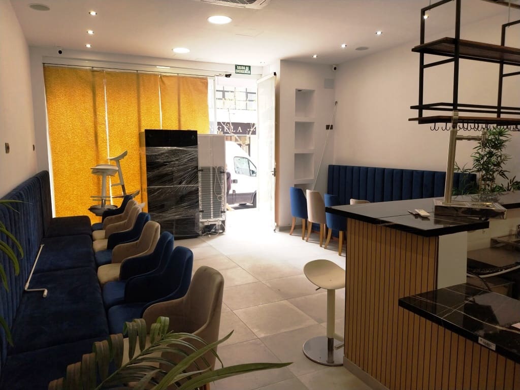 Ravintola/baari myytävänä paikassa Fuengirola - 129 950 € (Ref: 9806901)