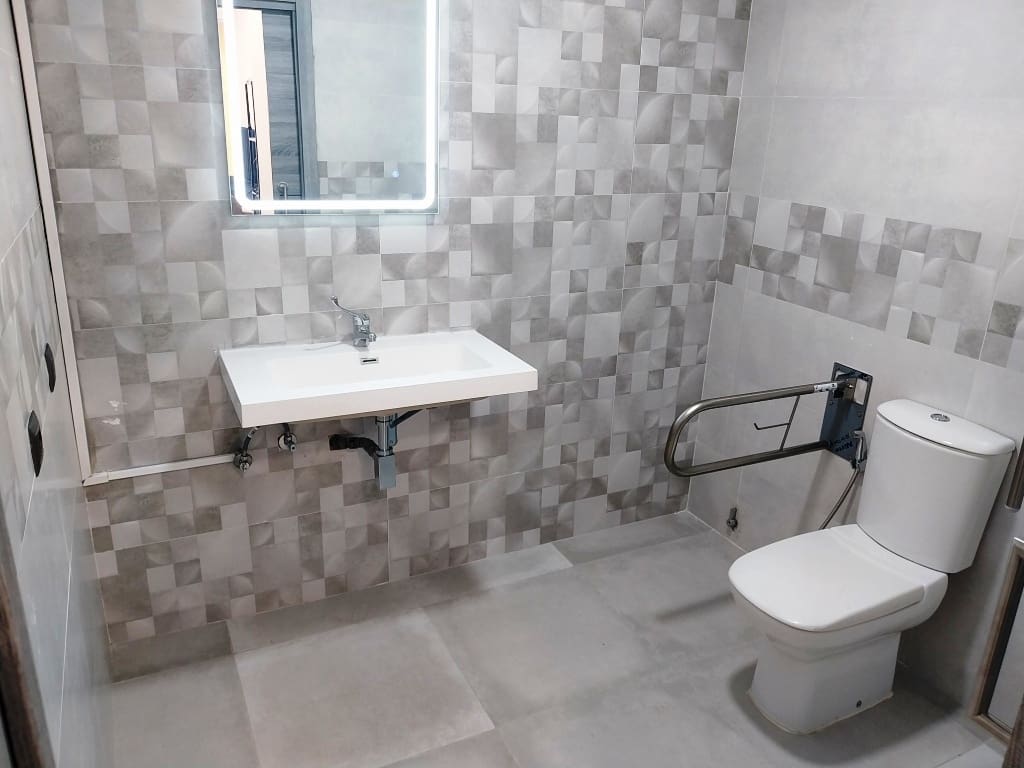 Ravintola/baari myytävänä paikassa Fuengirola - 129 950 € (Ref: 9806901)