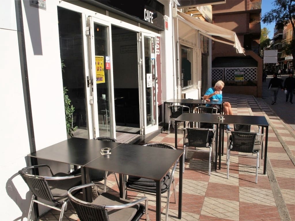 Ravintola/baari myytävänä paikassa Fuengirola - 129 950 € (Ref: 9806901)