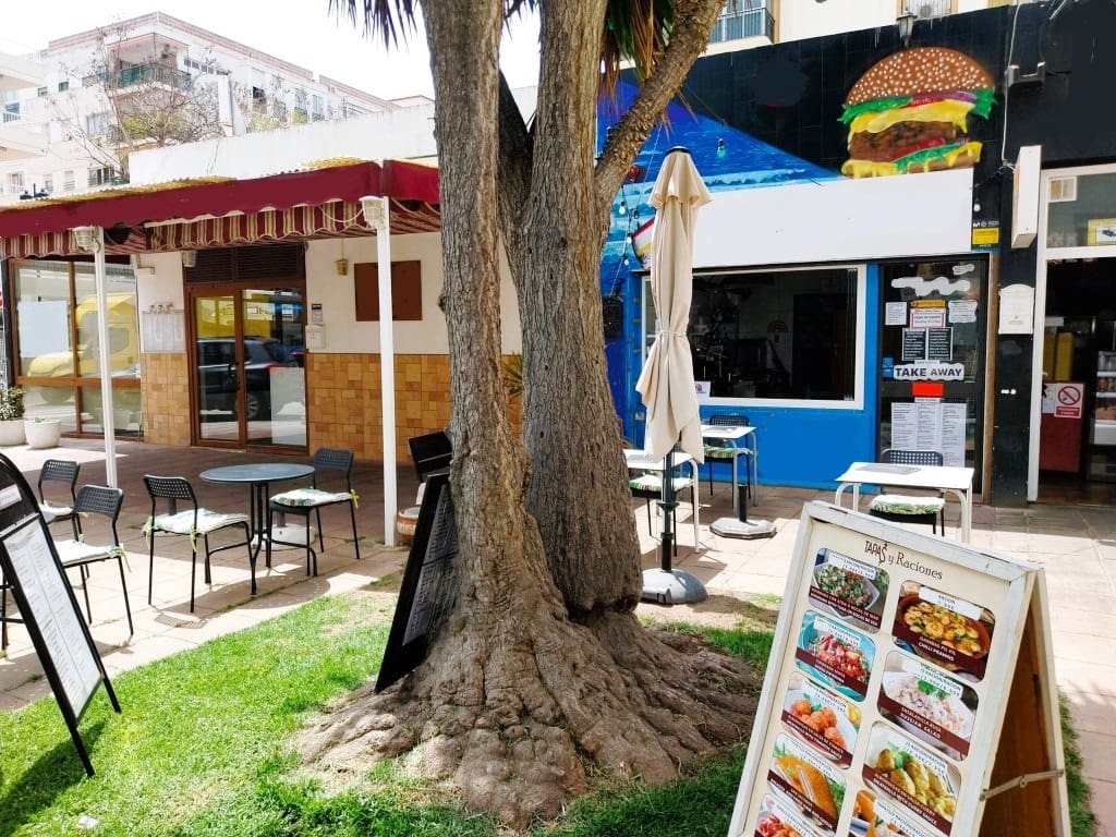 Ravintola/baari myytävänä paikassa Fuengirola - 44 950 € (Ref: 9809837)