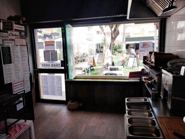 Ravintola/baari myytävänä paikassa Fuengirola - 44 950 € (Ref: 9809837)