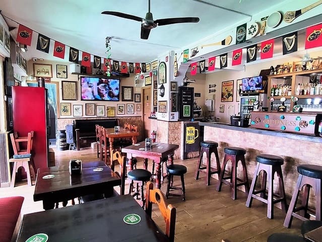 Restaurant/Bar à vendre à Torremolinos - 125 000 € (Ref: 9823546)