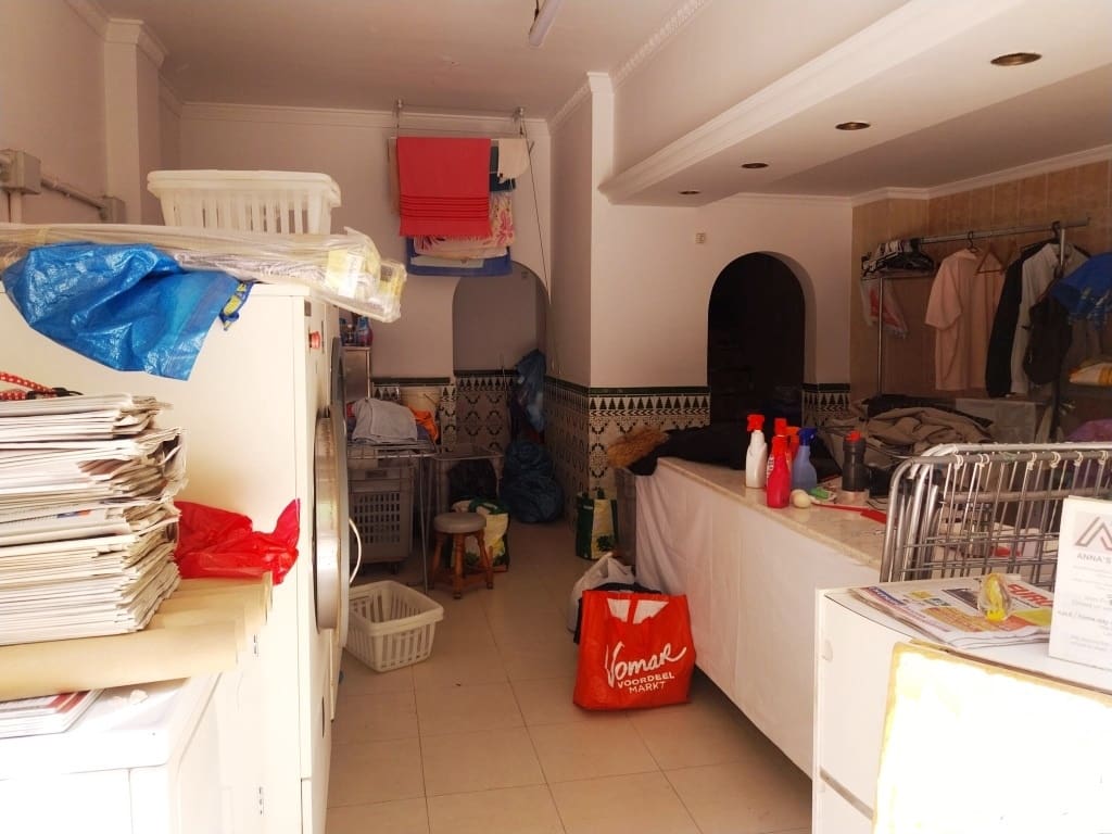 Business for sale in Benalmadena - € 29,950 (Ref: 9841165)