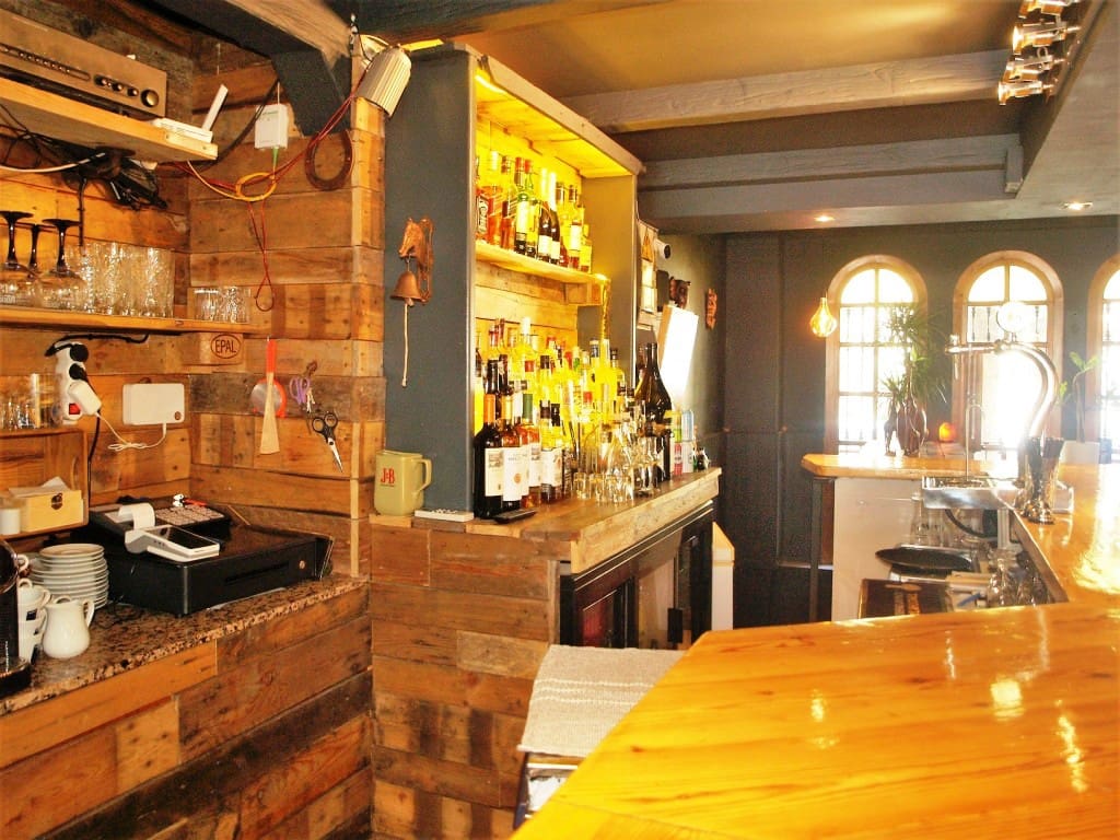 Restaurang/Bar till salu i Fuengirola med pool - 64 950 € (Ref: 9860564)