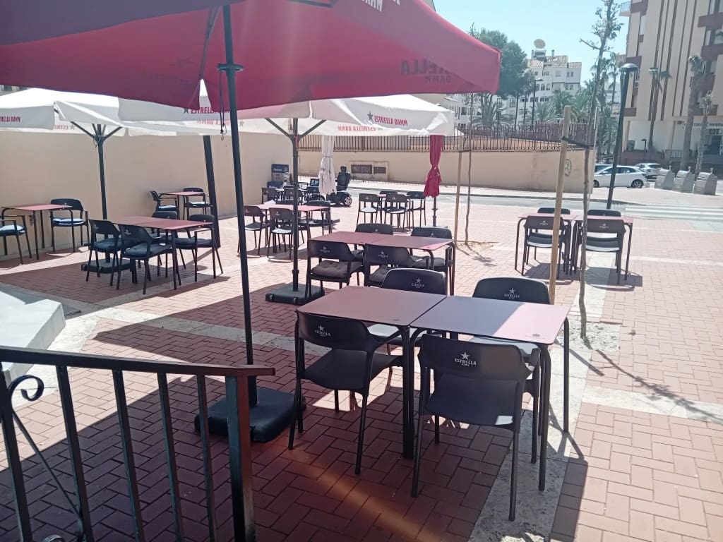 Restaurant/Bar til salg i Benalmadena - € 17.950 (Ref: 9879850)