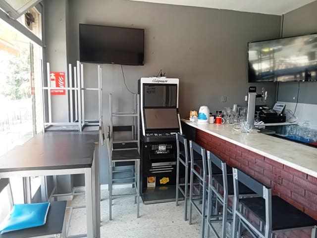 Ravintola/baari myytävänä paikassa Benalmádena - 14 950 € (Ref: 9882549)