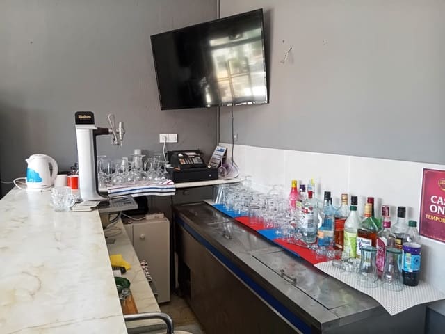 Ravintola/baari myytävänä paikassa Benalmádena - 14 950 € (Ref: 9882549)