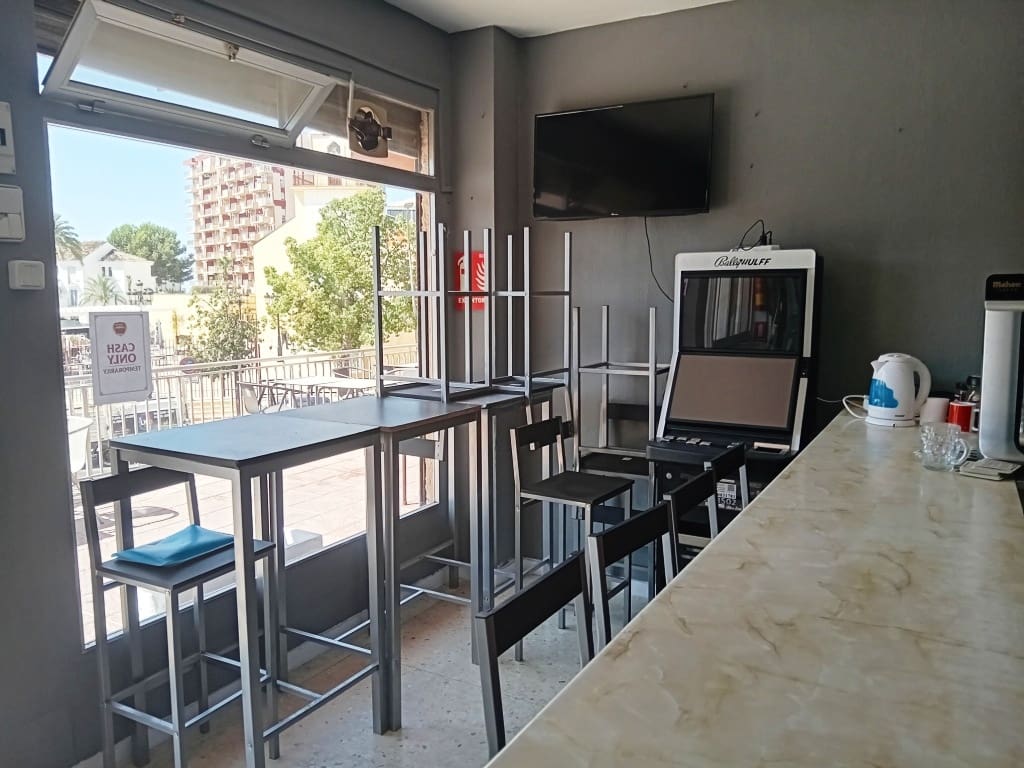 Restaurant/Bar til salg i Benalmadena - € 14.950 (Ref: 9882549)