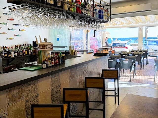 Restaurant/Bar à vendre à Fuengirola - 134 950 € (Ref: 9895236)