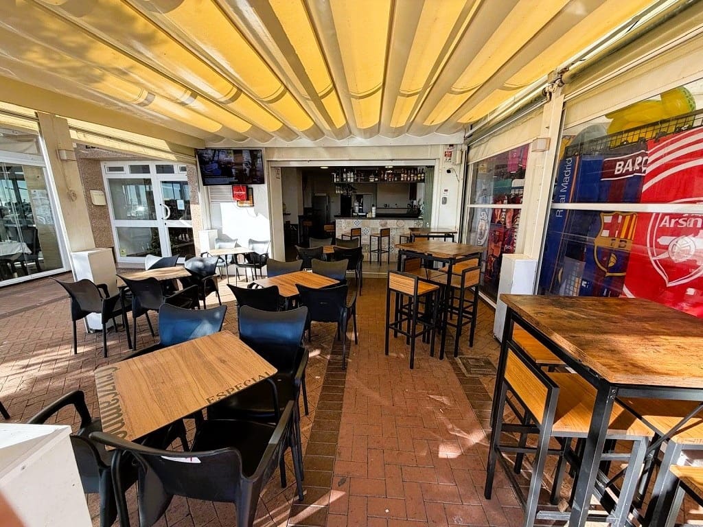 Restaurant/Bar til salgs i Fuengirola - € 134 950 (Ref: 9895236)