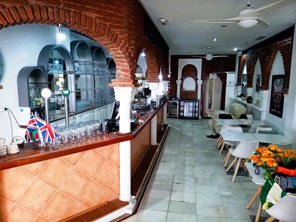 Restaurant/Bar for sale in Fuengirola - € 39,950 (Ref: 9918856)