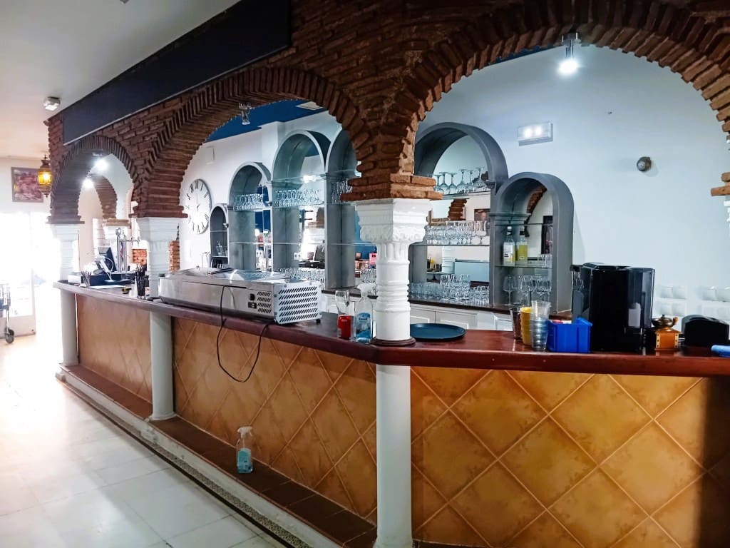 Restaurant/Bar for sale in Fuengirola - € 39,950 (Ref: 9918856)