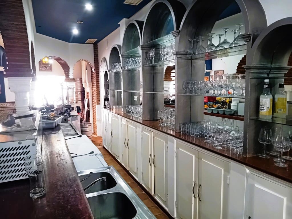 Restaurant/Bar for sale in Fuengirola - € 39,950 (Ref: 9918856)