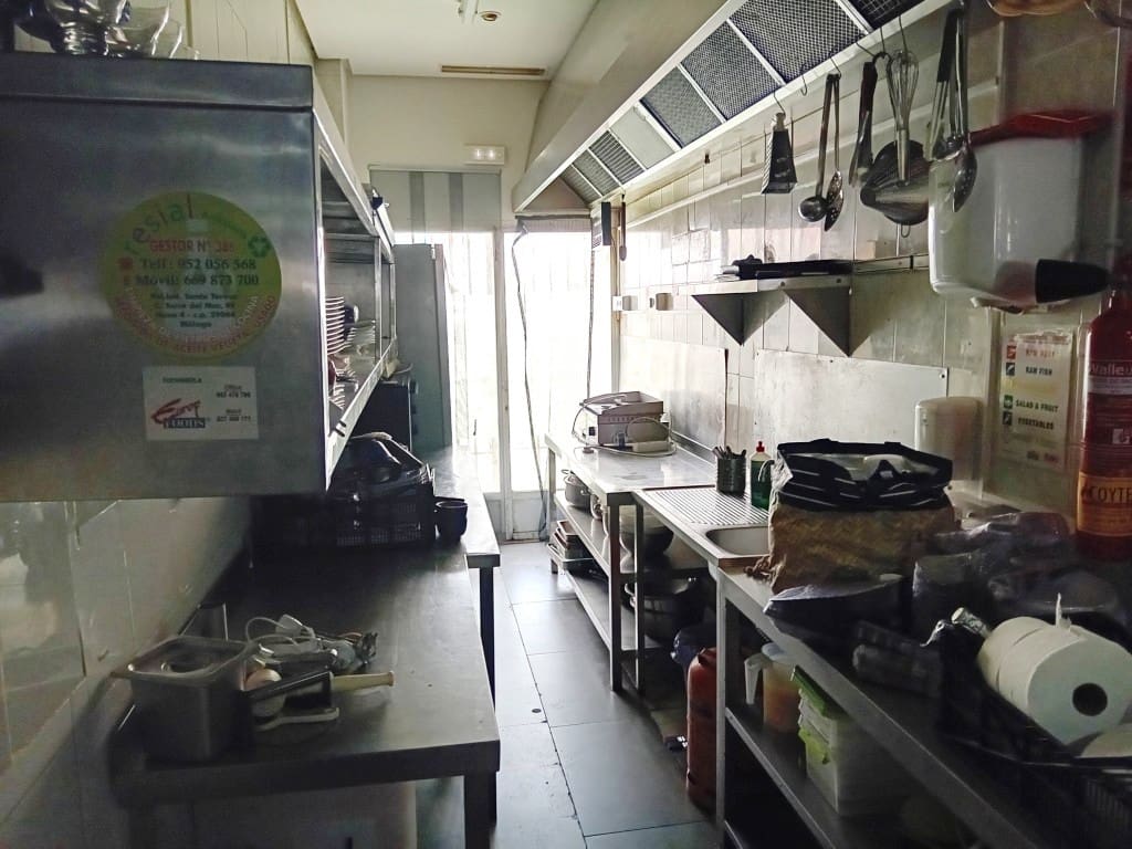 Restaurant/Bar for sale in Fuengirola - € 39,950 (Ref: 9918856)