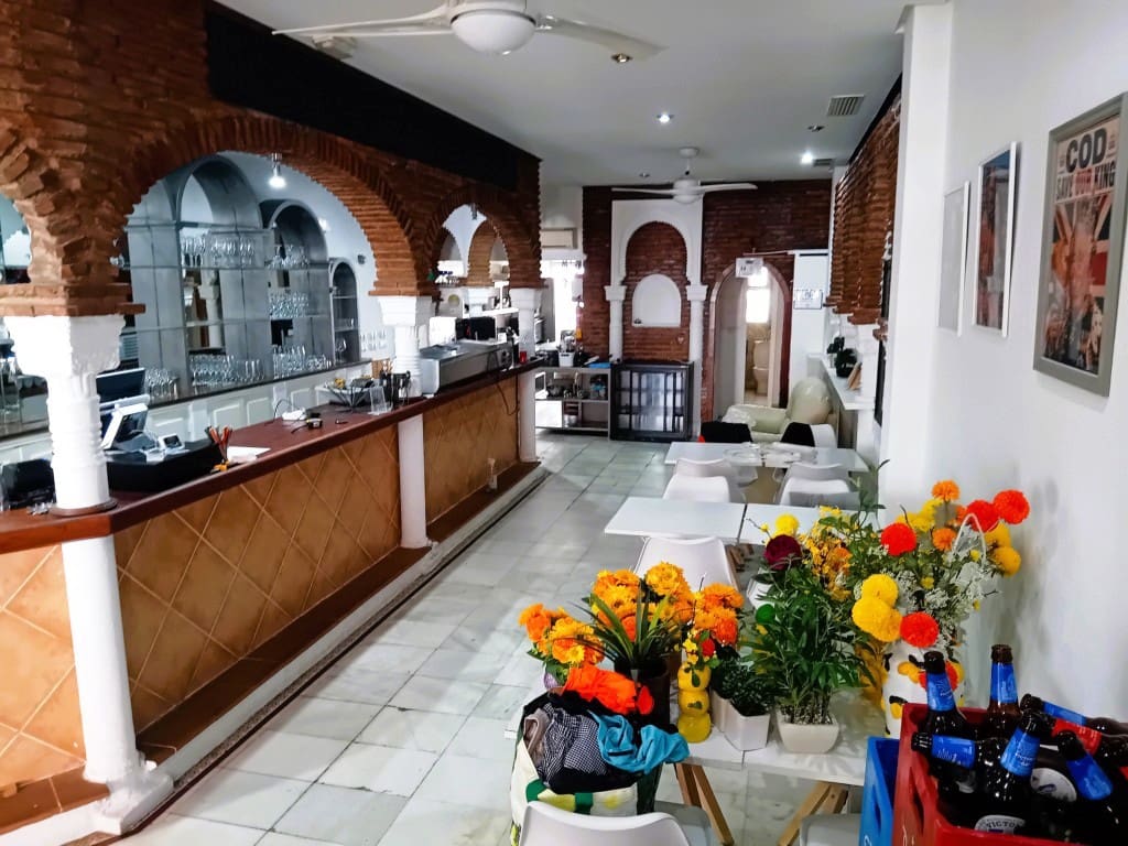 Restaurant/Bar for sale in Fuengirola - € 39,950 (Ref: 9918856)