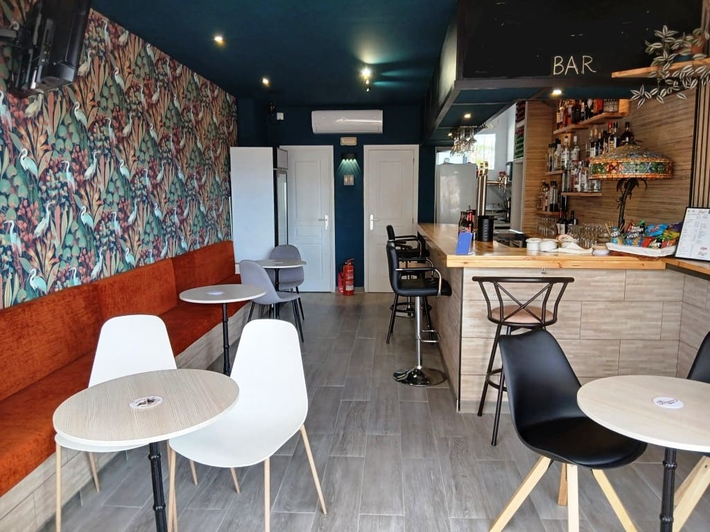 Restaurant/bar te koop in Benalmadena - € 19.950 (Ref: 9921038)