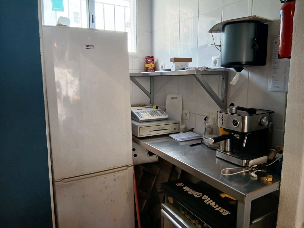 Restaurant/bar te koop in Benalmadena - € 19.950 (Ref: 9921038)