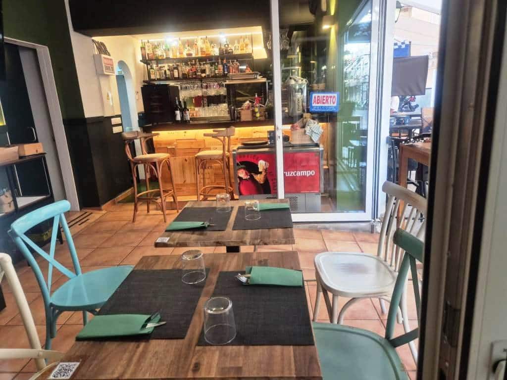 Restaurant/Bar for sale in Fuengirola - € 69,950 (Ref: 9922816)