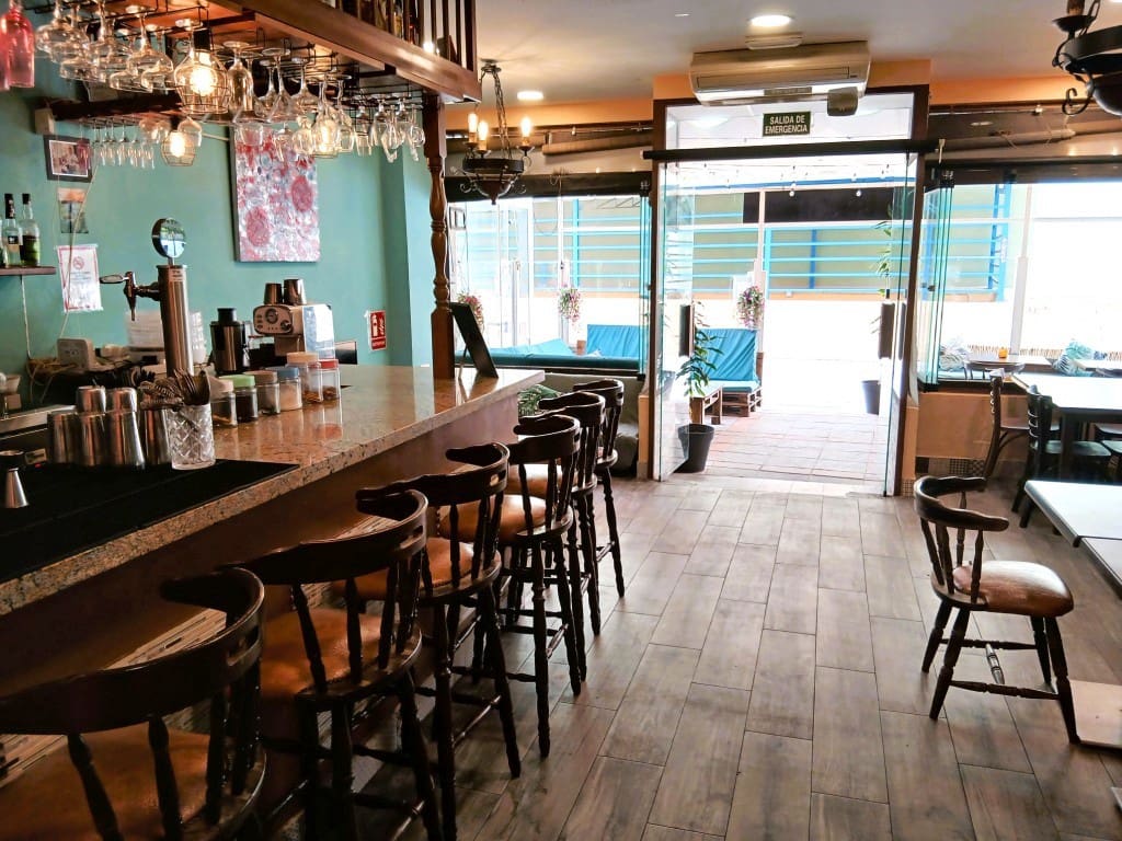Restaurant/Bar for sale in Fuengirola - € 69,950 (Ref: 9925174)