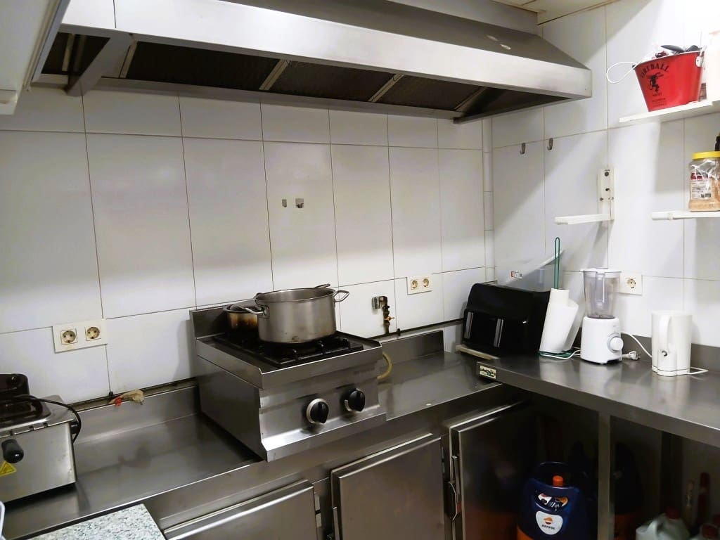 Restaurant/Bar for sale in Fuengirola - € 69,950 (Ref: 9925174)