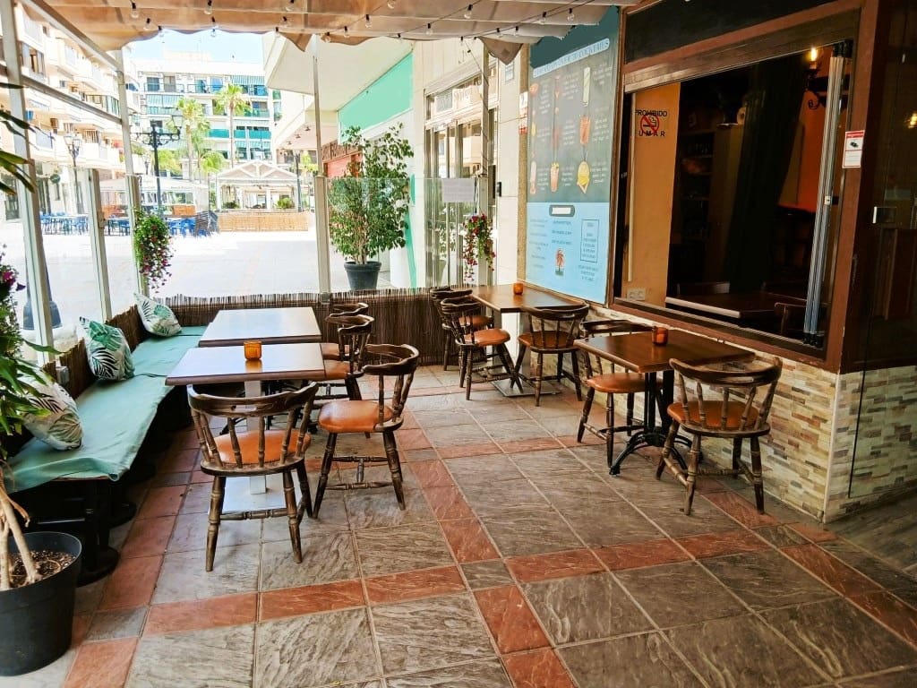 Restaurant/Bar for sale in Fuengirola - € 69,950 (Ref: 9925174)