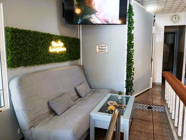 Restaurant/Bar til salg i Torremolinos - € 57.950 (Ref: 9944823)